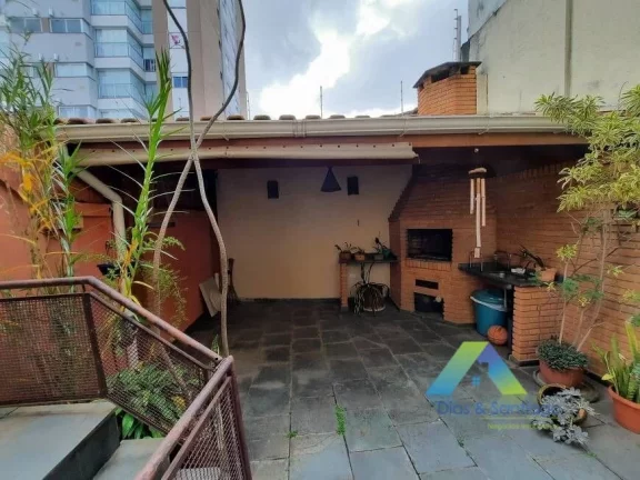 Imagem Sobrado com 3 Quartos e 3 banheiros à Venda, 151 m² por R$ 889.000