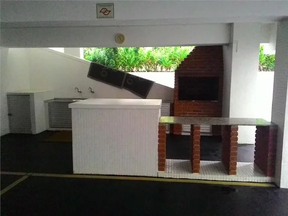 Imagem PITANGUEIRAS – NA SEGUNDA QUADRA DA PRAIA, 2 VAGAS DE GARAGENS, 110 M² ÚTEIS, CONDONDOMÍNIO BAIXO.