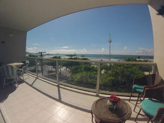 Imagem Pitangueiras Frente Total ao Mar, Melhor Prédio e Localização, 2 Garagens, Varanda com Vista Espetacular ao Mar.
