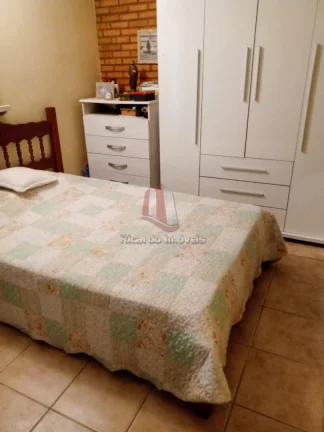 Imagem Casa Duplex à Venda c/ 2 Suítes c/ 80 m² Peró
