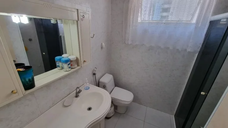 Imagem Apartamento à venda, 140 m² por R$ 700.000,00 - Pitangueiras - Guarujá/SP