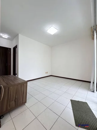 Imagem VENDO CASA DE 2 DORMITORIOS NO CONDOMÍNIO MORADA SALVADOR DALII