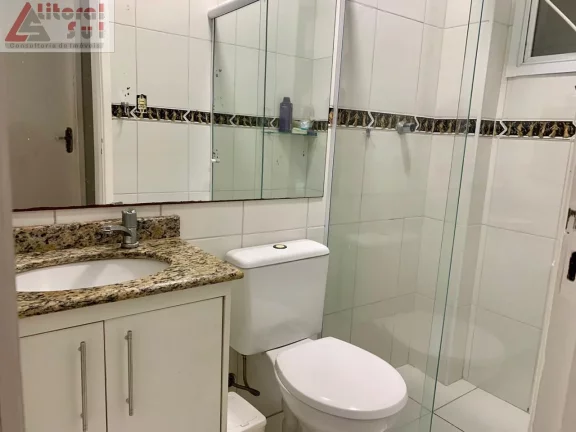 Imagem Apartamento à venda em Praia Grande-SP, bairro Ocian: 2 quartos, 1 suíte, 1 sala, 2 banheiros, 64m², garagem. Venha conferir!