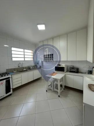 Imagem Imperdível oportunidade: Casa à venda no Jardim da Glória, São Paulo-SP! 3 quartos, 2 salas, 3 banheiros, 2 vagas de garagem, 150m².