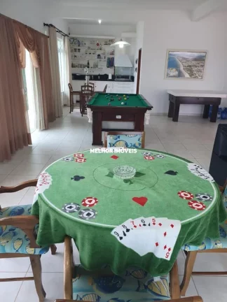 Imagem Casa Frente Mar á venda com 5 dormitórios sendo 1 suíte com vista mar em Balneário Piçarras