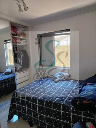Imagem Venda de apartamento no Residencial Cosmos, Campinas. 2 dormitórios com armários, sala com varanda, cozinha com armários, lavanderia, banheiro, vaga