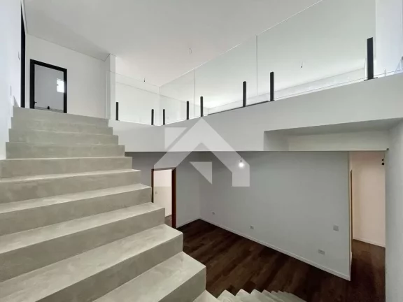 Imagem Casa de Condomínio em Golf Gardens - Carapicuíba