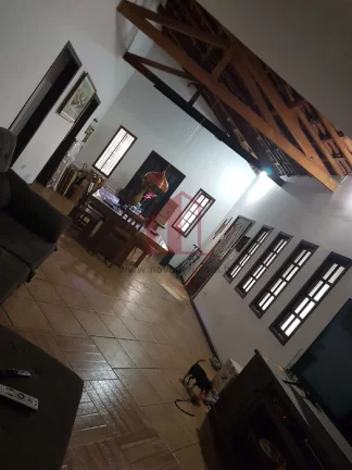 Imagem Imperdível Chácara à Venda em Caieiras-SP, Região Central com 3 quartos, 1 suíte, 1 sala, 2 banheiros, 1917,60m² de área.