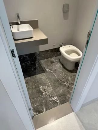 Imagem Casa em Condomínio de Luxo com 3 Suítes e 4 Vagas de Garagem em Coxipó da Ponte, Cuiabá-MT - Imperdível!