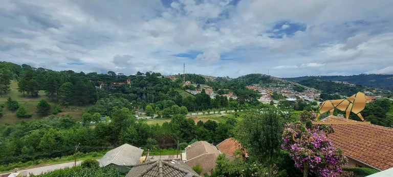 Imagem Encantadora residência a venda em Campos do Jordão.