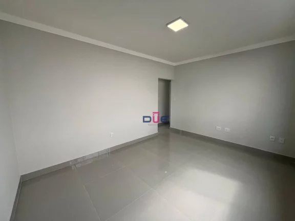 Imagem Apartamento impecável, no canal 6 de frente, 2° andar com sacadinha. 2 quartos sendo 1 suite e vaga