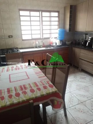 Imagem Casa para Venda em Araras, Parque Tiradentes, 3 dormitórios, 1 suíte, 1 banheiro, 2 vagas