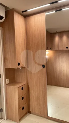 Imagem Apartamento à venda ou para alugar com 2 quartos, sendo 2 suítes, no condomínio 737 Pedroso, São Paulo - SP