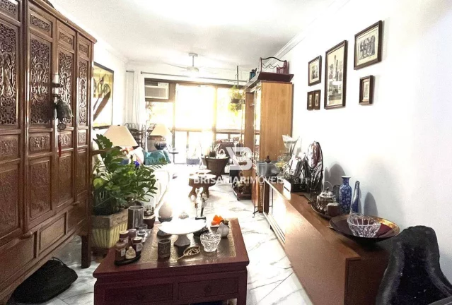 Imagem PTANGUEIRAS- LOCALIZAÇÃO ESPETACULAR , TOTALMENTE REFORMADO , 02 VAGAS DE GARAGEM NO PRÉDIO.