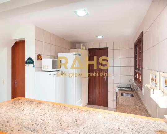 Imagem Sabe aquele sonho de Casa a Beira Mar de Bombinhas? Pois é, eu posso ajudar a realiza-lo com essa i...