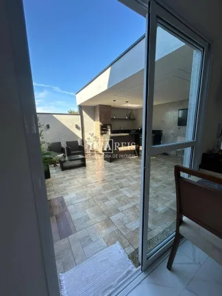 Imagem CASA 3 DORMITÓRIOS SENDO 1 SUÍTE COM MÓVEIS PLANEJADOS