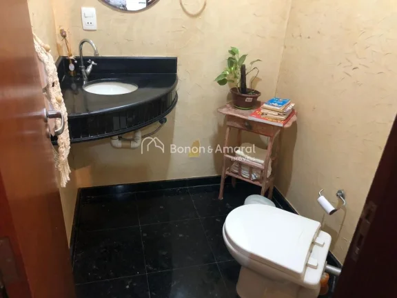 Imagem **Linda Casa à Venda em Condomínio em Valinhos - SP**

Essa maravilhosa casa em condomínio oferec...
