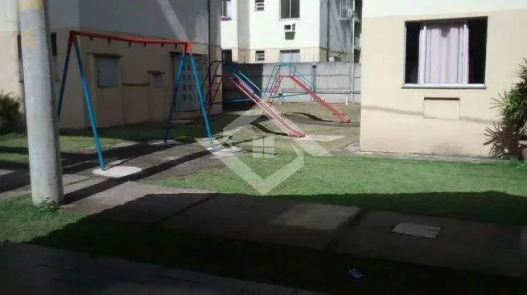 Imagem Apartamento em Inhoaíba com 2 Quartos, Condomínio Clube