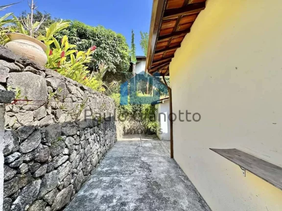Imagem Casa Térrea e Rústica á venda no Condomínio Vila Velha