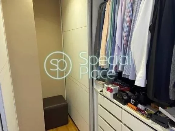 Imagem Apartamento com 244 m² com 04 suítes e 04 vagas de garagem, sala com 03 ambientes, lavabo, closet,...