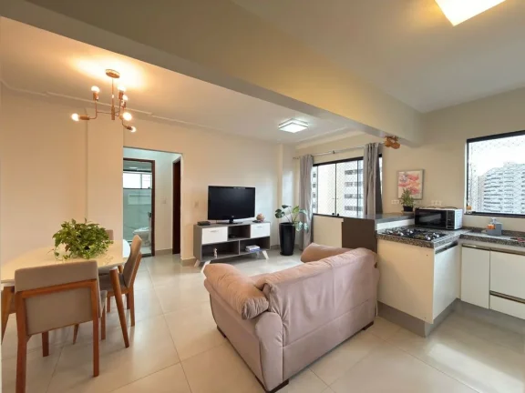 Imagem Apartamento Reformado na Região Central | Em Frente à Praça Belmar Fidalgo