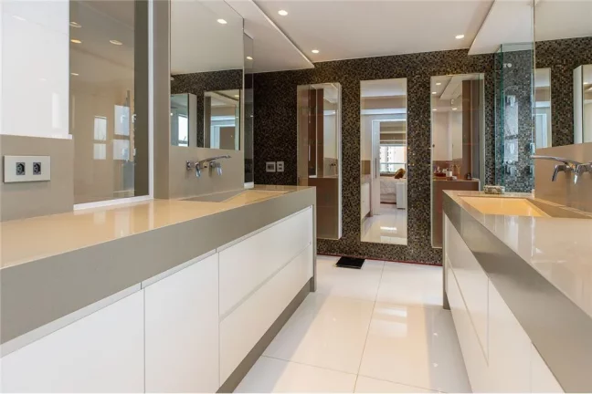 Imagem Apartamento com 4 Quartos à Venda, 335 m² em Moema - São Paulo Imagem Apartamento com 4 Quartos à Venda, 335 m² em Moema - São Paulo