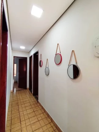 Imagem Casa em condomínio, piscina, área gourmet, pomar, varanda