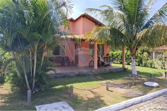 Imagem Casa de dois dormitórios em condomínio fechado em Itaipuaçu