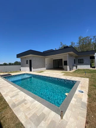 Imagem Oportunidade Única! Casa Térrea de Luxo no Condomínio Ninho Verde I Eco Residence em Porangaba, SP