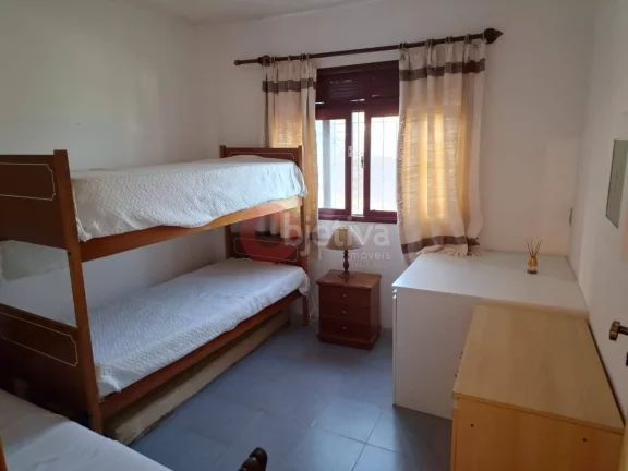 Imagem Casa duplex, 3 quartos, Condomínio Bosque do Peró - Cabo Frio