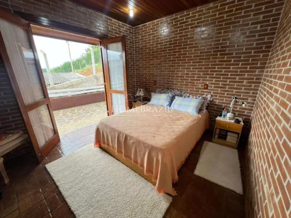Imagem Casa à venda, com 4 quartos, 250m2
