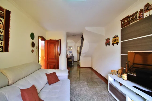 Imagem Sobrado à venda com 3 quartos, sendo 3 suítes, em Butantã, São Paulo - SP