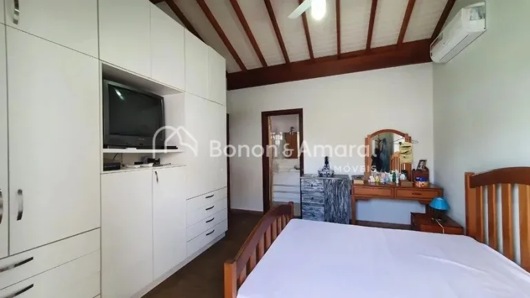 Imagem Impecável casa à venda no Condomínio Parque das Quaresmeiras, na cobiçada região do Alphaville ...