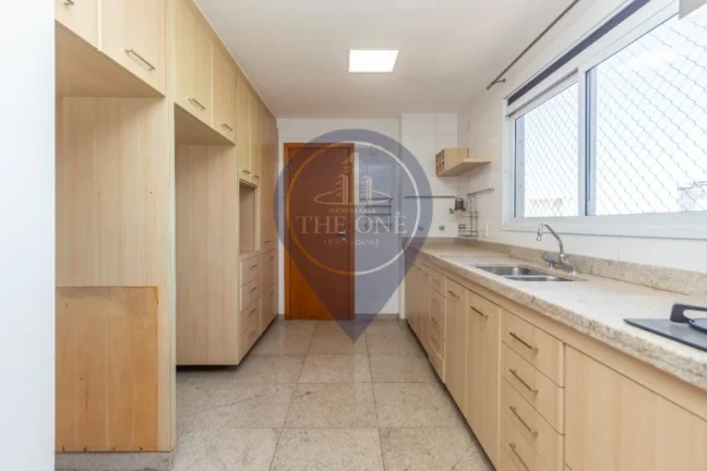 Imagem I Apartamento de luxo em Perdizes, São Paulo-SP, com 3 quartos, 3 suítes, 2 salas, 6 banheiros, 4 vagas e 230m².