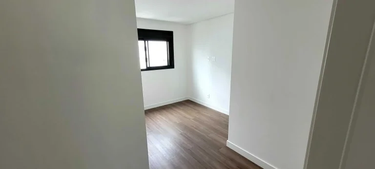 Imagem Apartamento com 3 suítes e 2 vagas de garagem - Centro - Balneário Camboriú