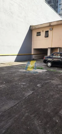 Imagem Casa Comercial Ampla com 7 Vagas, Salão e Estrutura Completa