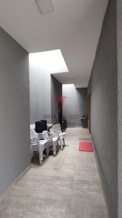 Imagem Casa recente, com quintal, área gourmet, churrasqueira,piscina. Bairro clube dos 500
