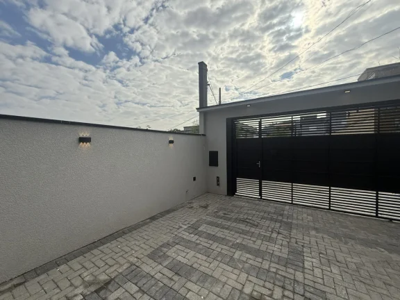 Imagem Casa com Automação e Design Elegante, Pronta para Morar!
