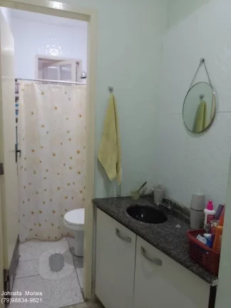 Imagem Casa na Aruana à venda - 3 quartos, 2 WC, posição norte e 270 m²