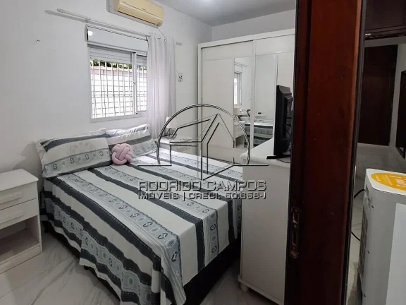 Imagem Maravilhosa Casa Geminada à Venda na Vila Voturua - 2 Quartos, 2 Vagas