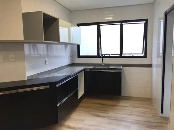 Imagem Apartamento Espaçoso Pronto para Morar na Vila Mariana com 4 Quartos, 3 Suítes e Área de Lazer Completa
