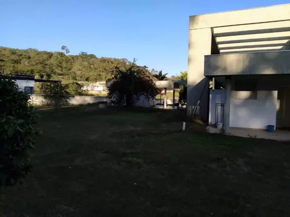 Imagem Casa duplex para aluguel, 9 quartos, 1 suíte, 5 vagas, Condomínio Belvedere - ESMERALDAS/MG