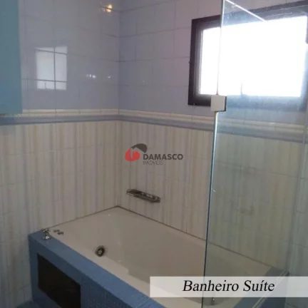 Imagem Sobrado à venda 3 Quartos, 1 Suite, 10 Vagas, 248M², Vila Lúcia, São Paulo - SP