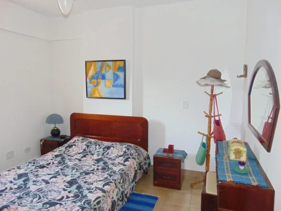 Imagem raia de Pitangueiras, 150 metros da Praia, Local Nobre, Garagem no Prédio, Churrasqueira.