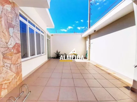 Imagem Casa com 4 dormitórios à venda, 218 m² por R$ 800.000,00 - Centro - Rio Claro/SP