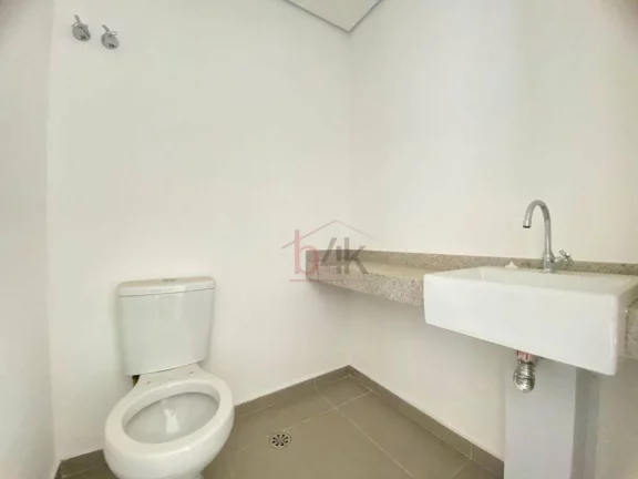 Imagem Apartamento três suítes, varanda espaçosa e duas vagas de garagem a venda no Brooklin.