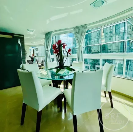 Imagem Raridade em Balneário Camboriú – Um por Andar, 50m da Praia, 3 Suítes!