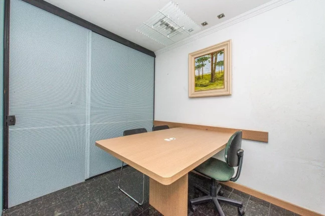 Imagem Sala Comercial com 1 Vaga no Batel