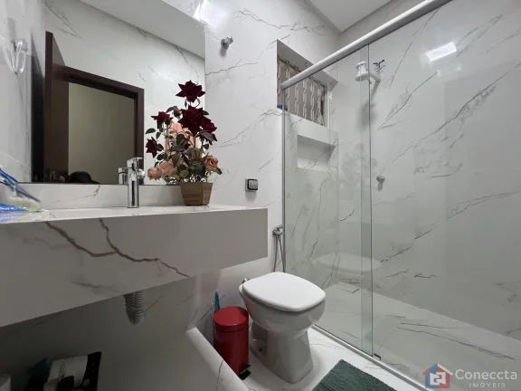 Imagem Casa à Venda no Bairro Caiçaras em Patos de Minas – 3 Quartos, Suíte e Espaço Gourmet