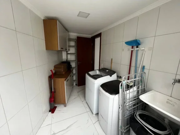 Imagem Casa geminada à venda em Barbacena, Grogotó, com 3 quartos, 132m2